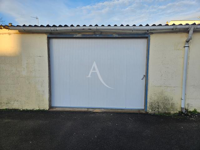 Garage vente à Les Sables-d'Olonne, Château-d'olonne