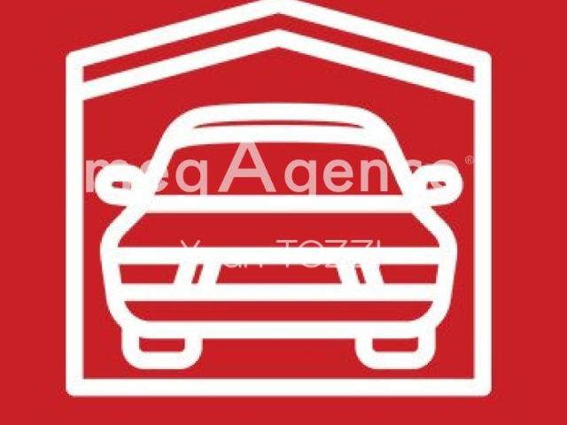 Garage vente à Les Sables-d'Olonne, Château-d'olonne