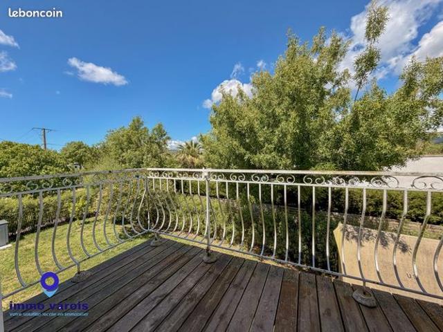 Appartement vente à Arrondissement de Toulon, Hyères