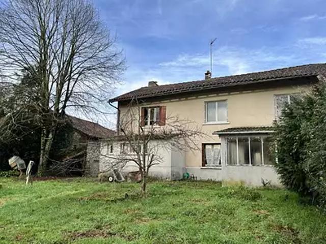 Maison vente à Rochechouart, Les Salles-lavauguyon