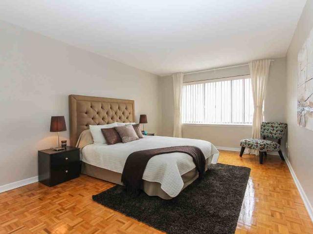 Apartment for rent in Pointe-claire, Quebec