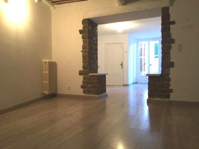 Duplex location à Nice, L'escarène