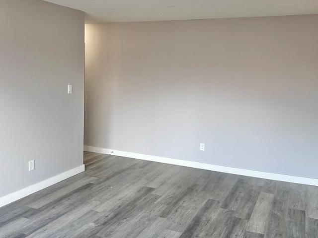 Apartment for rent in Queen Alexandra, Edmonton