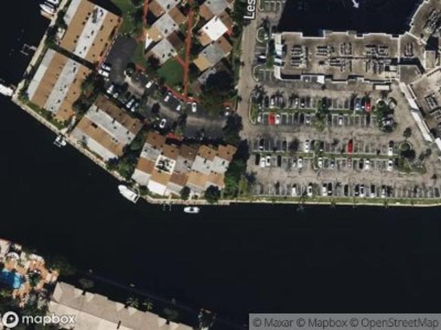 Townhouse for sale in Hallandale