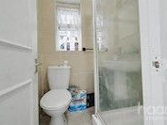 Apartment for rent in Temple Mills, Greater London