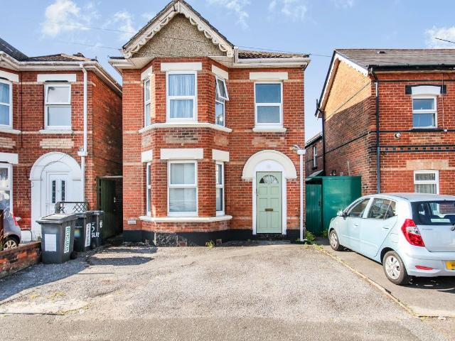 Apartment for rent in Talbot Village, Bournemouth