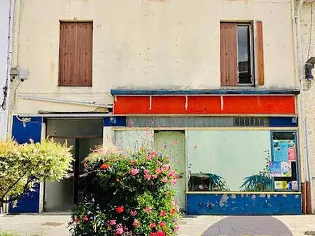 Immeuble vente à Lesparre-médoc, Eyran