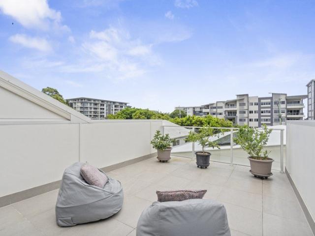 Townhouse for sale in Cleveland, Greater Brisbane
