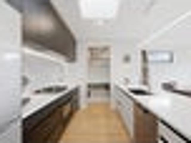 House for sale in Chaslands, Canterbury