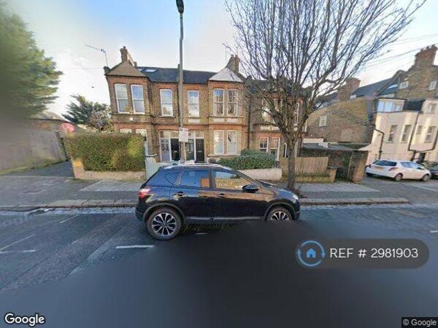 Apartment for rent in Furzedown, Greater London