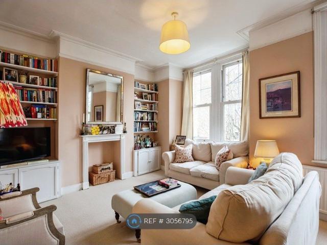 Apartment for rent in Upper Tooting, Greater London