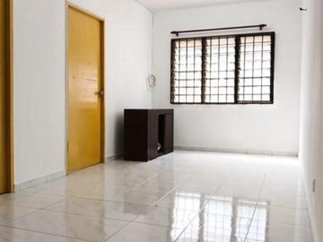 Apartment for sale in Petaling, Damansara Damai