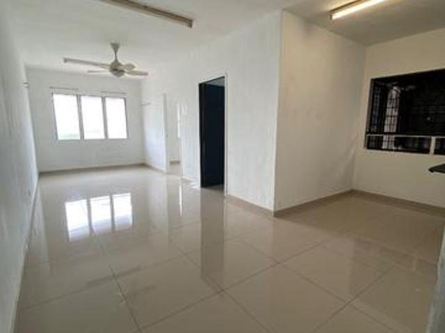 Apartment for sale in Petaling, Damansara Damai