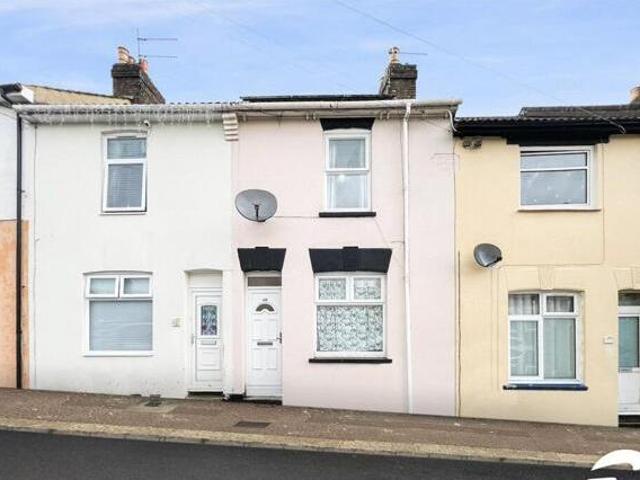 House for sale in Brompton, Chatham