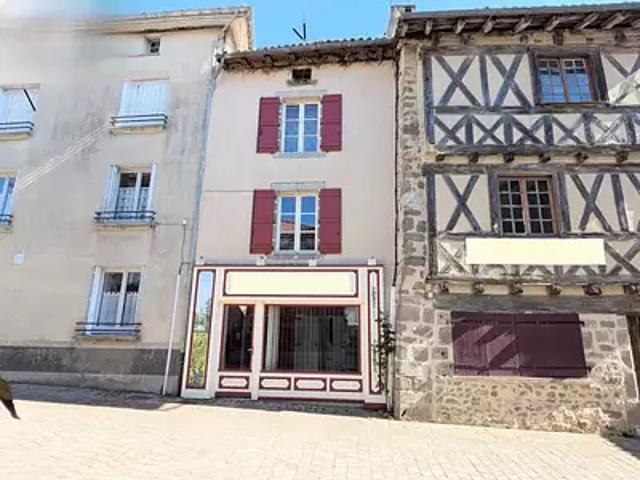 Maison vente à Confolens, Lesterps