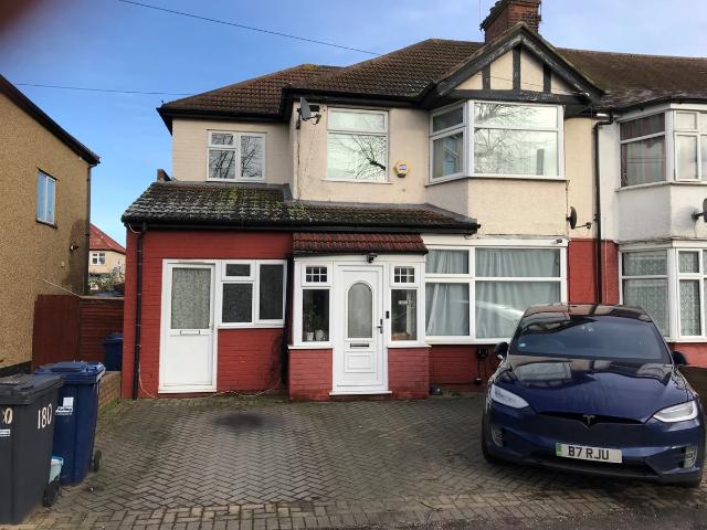 Apartment for rent in Charlesworth, East Midlands