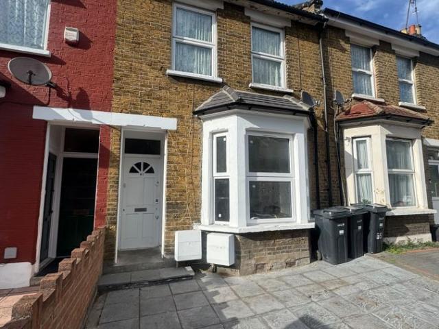 Apartment for rent in London Borough of Redbridge, Greater London