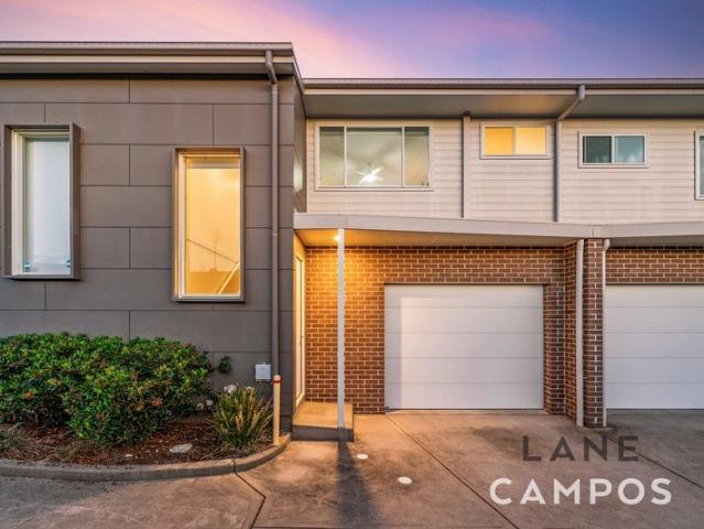 Townhouse for sale in Newcastle, Newcastle-Maitland