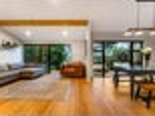 House for sale in Wairau Valley