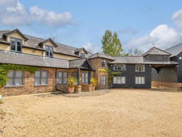 House for sale in North Watford, Hertfordshire