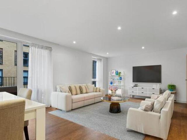 House for sale in London Borough of Harrow, Greater London
