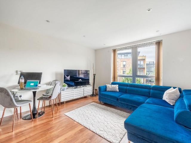 Apartment for rent in Stanmore Place, Greater London
