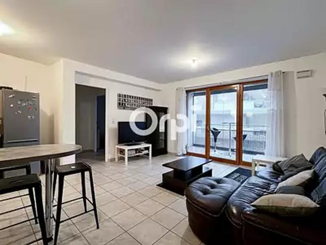 Appartement location à Saint-Étienne, L'etrat