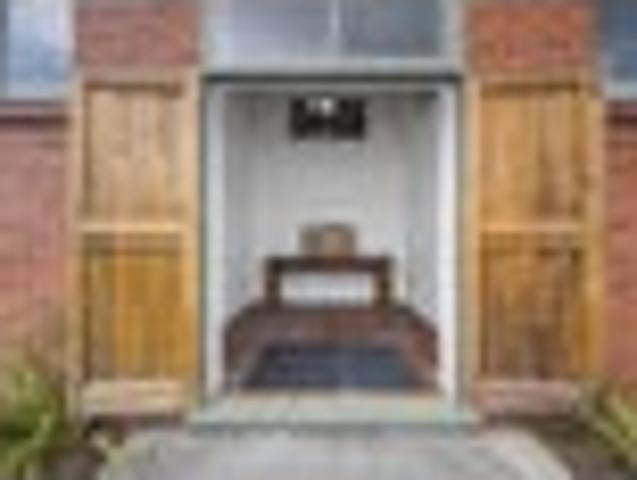 House for sale in Otakou