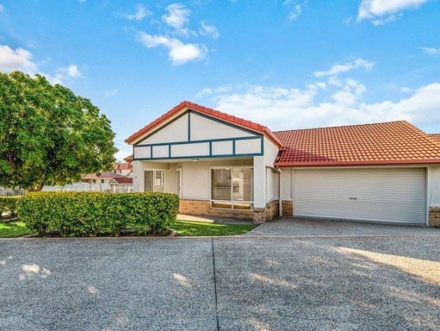 Townhouse for rent in Westlake, Greater Brisbane