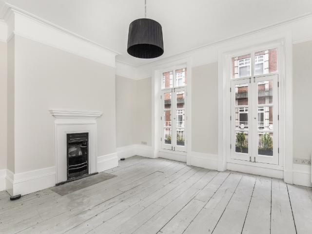 Apartment for rent in Soho, Greater London