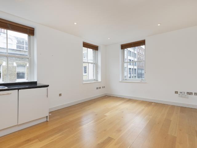Apartment for rent in Soho, Greater London