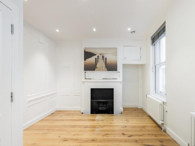Apartment for rent in Soho, Greater London