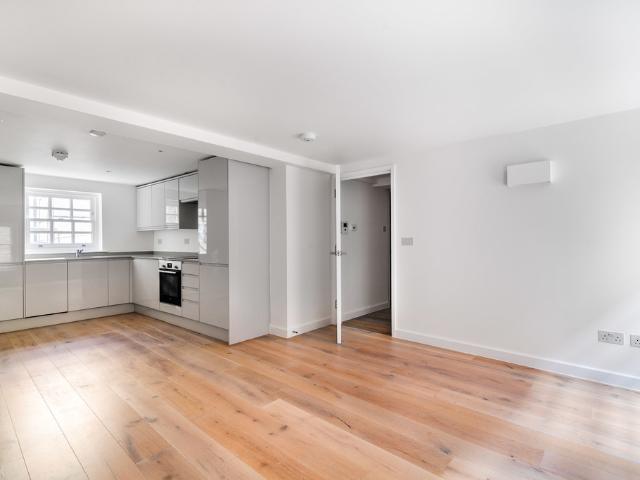 Apartment for rent in Covent Garden, Greater London
