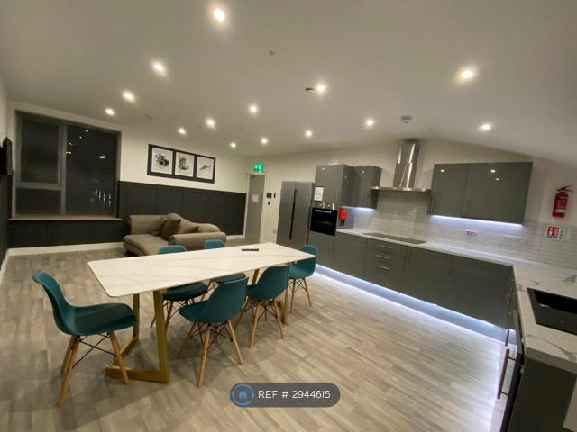 Apartment for rent in Falcon Lodge, Wales