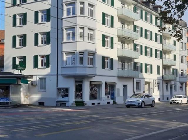 Garage mieten in Einigen, Zürich