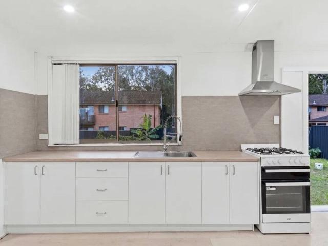 Room for rent in Leumeah, Sydney