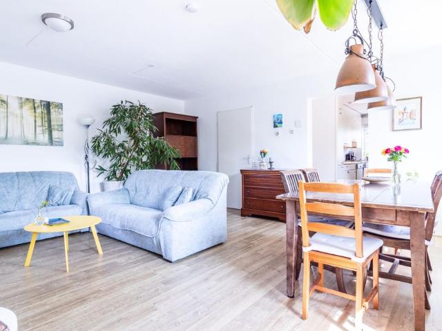 Appartement te huur in Sloten, Amsterdam