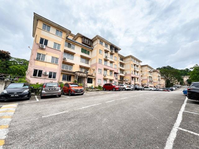 Flat for sale in Petaling, Damansara Damai