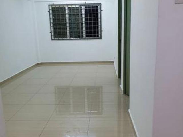 Flat for sale in Puchong, Majlis Bandaraya Subang Jaya