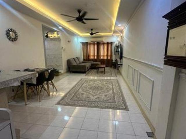 Apartment for sale in Petaling, Damansara Damai