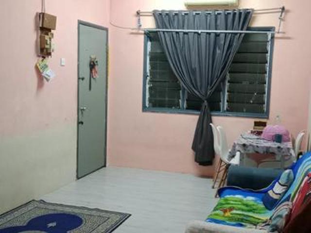 Flat for sale in Petaling, Alam Impian
