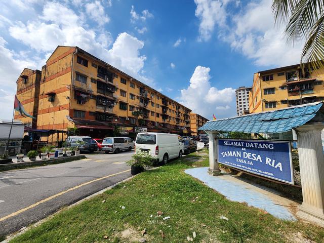 Flat for sale in Petaling, Damansara Damai