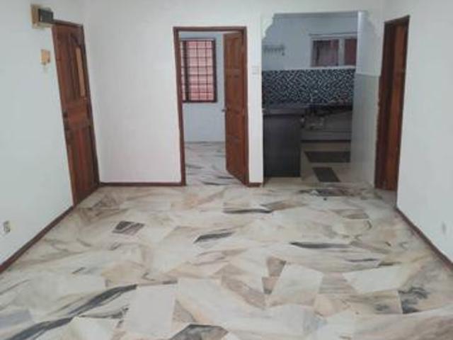 Flat for sale in Shah Alam, Petaling