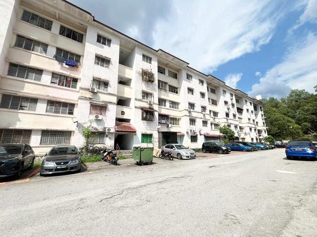 Flat for sale in Puchong, Majlis Bandaraya Subang Jaya