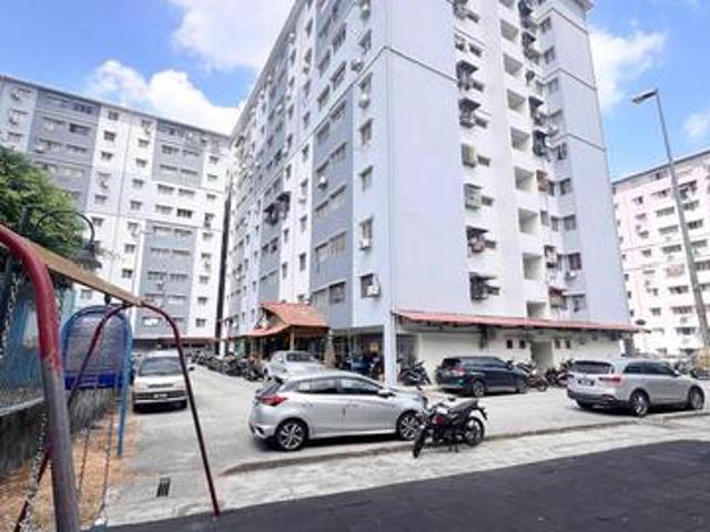 Apartment for sale in Petaling Jaya, Petaling
