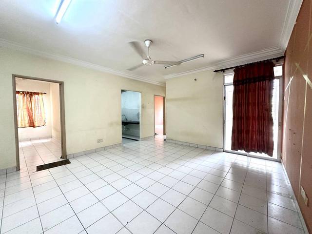 Apartment for sale in Kajang, Langat