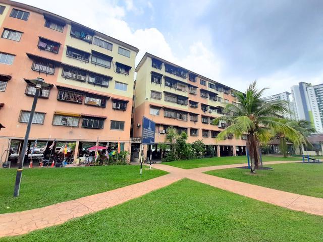 Flat for sale in Kajang, Langat