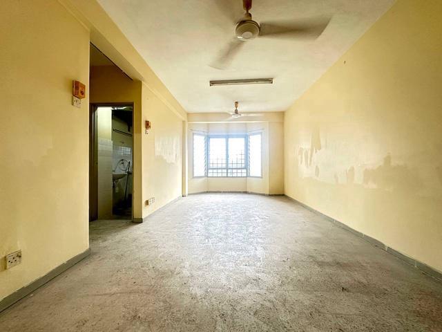 Apartment for sale in Petaling, Damansara Damai