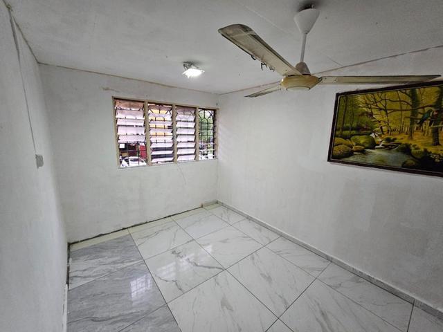 Flat for sale in Selayang, Selangor