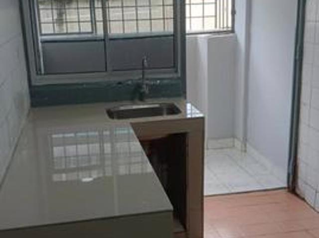 Apartment for sale in Petaling, Damansara Damai